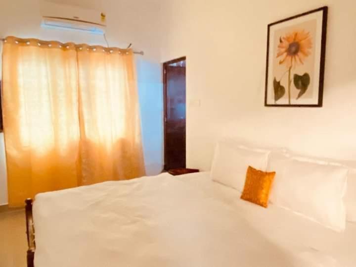Fortis Rooms Kochi Esterno foto